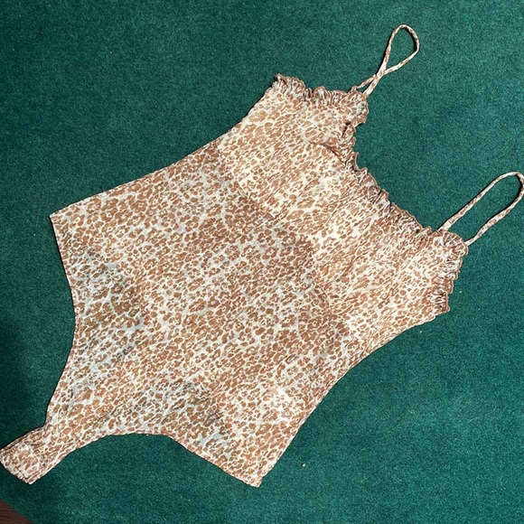 LELIS sheer lace bodysuit - Picture 5 of 5